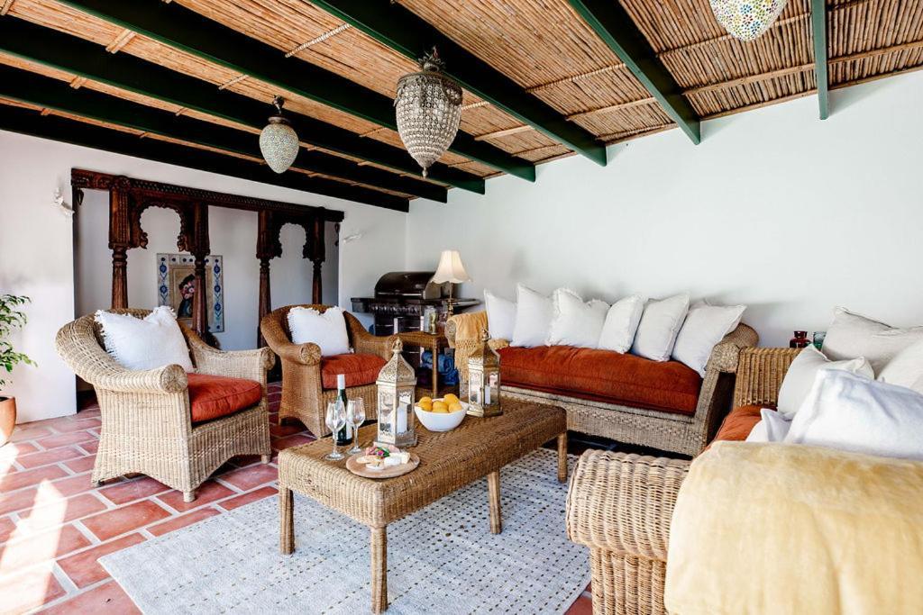 Cape Dutch @ Keerweder Hotel Franschhoek Bagian luar foto